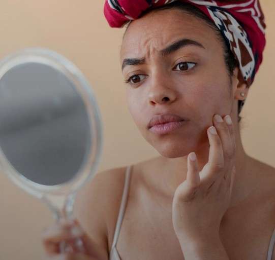 What is the difference between dehydrated skin and dry skin?